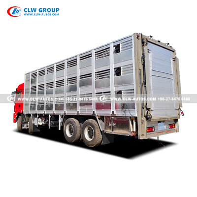 8×4 SHACMAN H3000 Livestock Transport Truck with Thermal Insulated Structure and Intelligent Monitoring System