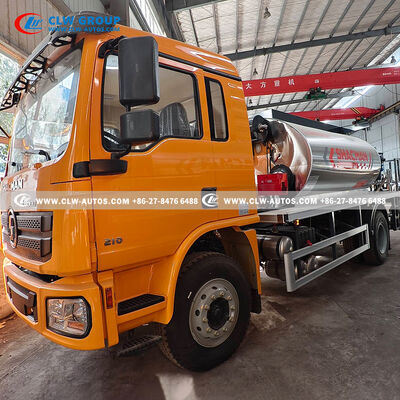 Shacman L3000 6m³ Capacity Asphalt Distributor Truck with Uniform Spraying System and Integrated Heating System