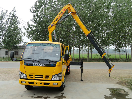 ISUZU Truck Mounted Telescopic Crane For Construction Material Transportation