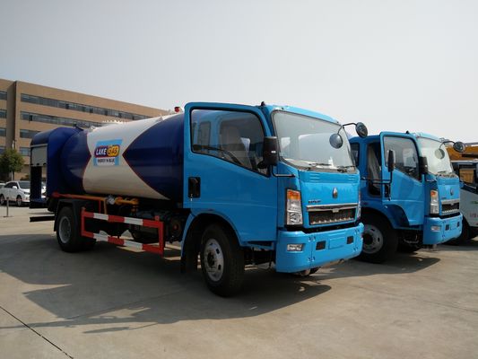 HOWO Bobtail LPG Gas Tanker Truck Tank Transport Truck 15000 Liter 6 Ton With 2" Truck Hydraulic Pump