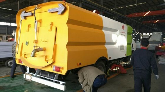 6mt Road Cleaning Vaccum Isuzu Sweeper Truck High Efficiency Sweeping