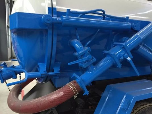120hp Sewer Jetter Truck , Dongfeng Suction Sewage Truck 8 Ton 8cbm