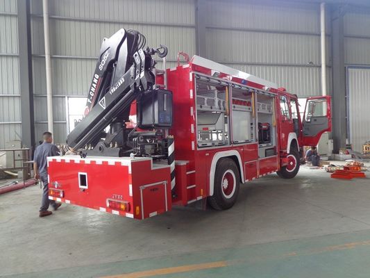 Rescue Fire Brigade Truck Howo 4 X 2 Emergency Fire Fighting Truck With 5 Tons Crane