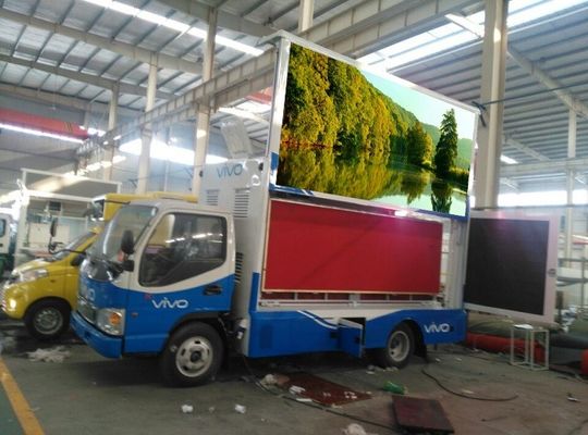 JAC P4 Digital Mobile Advertising Truck , Colorful Led Screen Truck For VIVO Phone Promotion