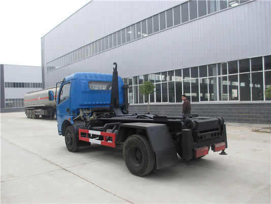 Dongfeng 5cbm / 4ton Waste Removal Trucks With Hydraulic Pull Arm Garbage Container