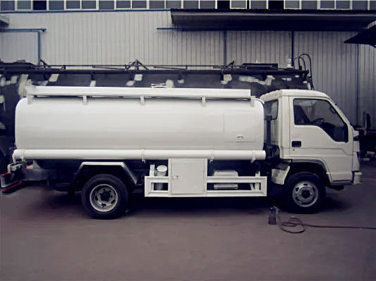 Forland 5cbm Fuel Oil Dispenser and Delivery Tank Truck , 4*2 Petrol Diesel Refueling truck