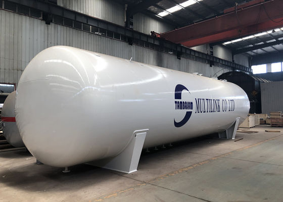 White 60000 Litres LPG Truck Tanker , Large Propane Gas Tanks Long Life Time